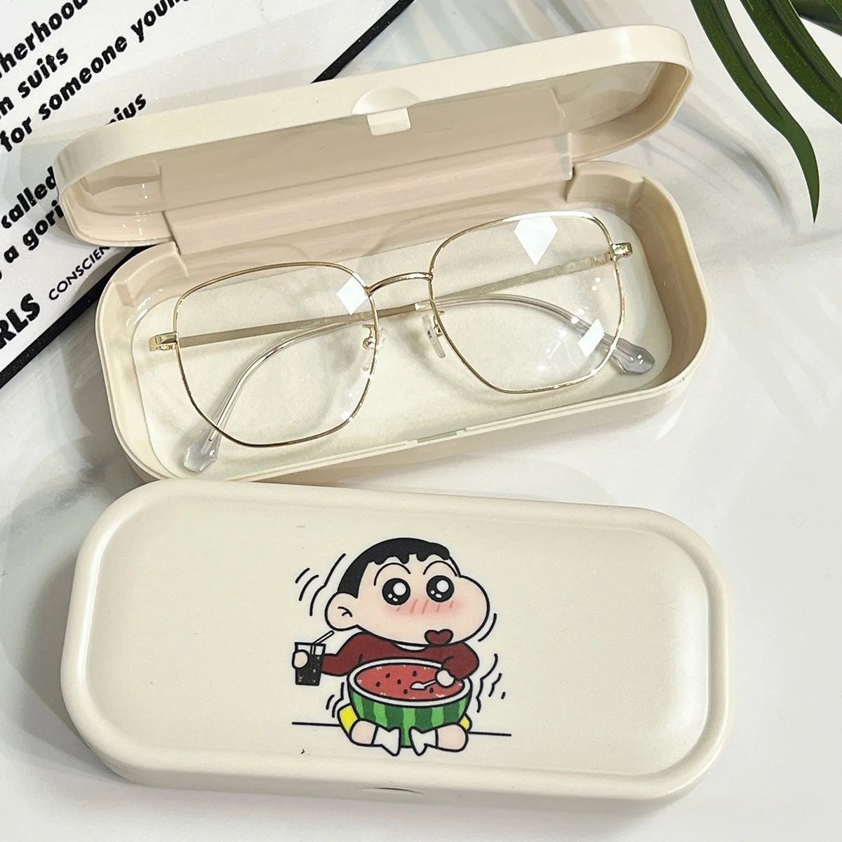 Crayon Shinchan Abs Glasses Case Fashion Transparent Glasses Case Storage Box Simple Sunglasses Storage Box Gifts New