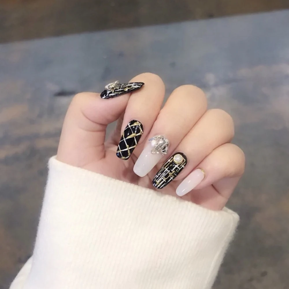 24Pcs Press on Nails Full Finished False Nail with Diamond White Line  Design Women Girl Fake Nail Pieces Nail Art Full Cover - AliExpress