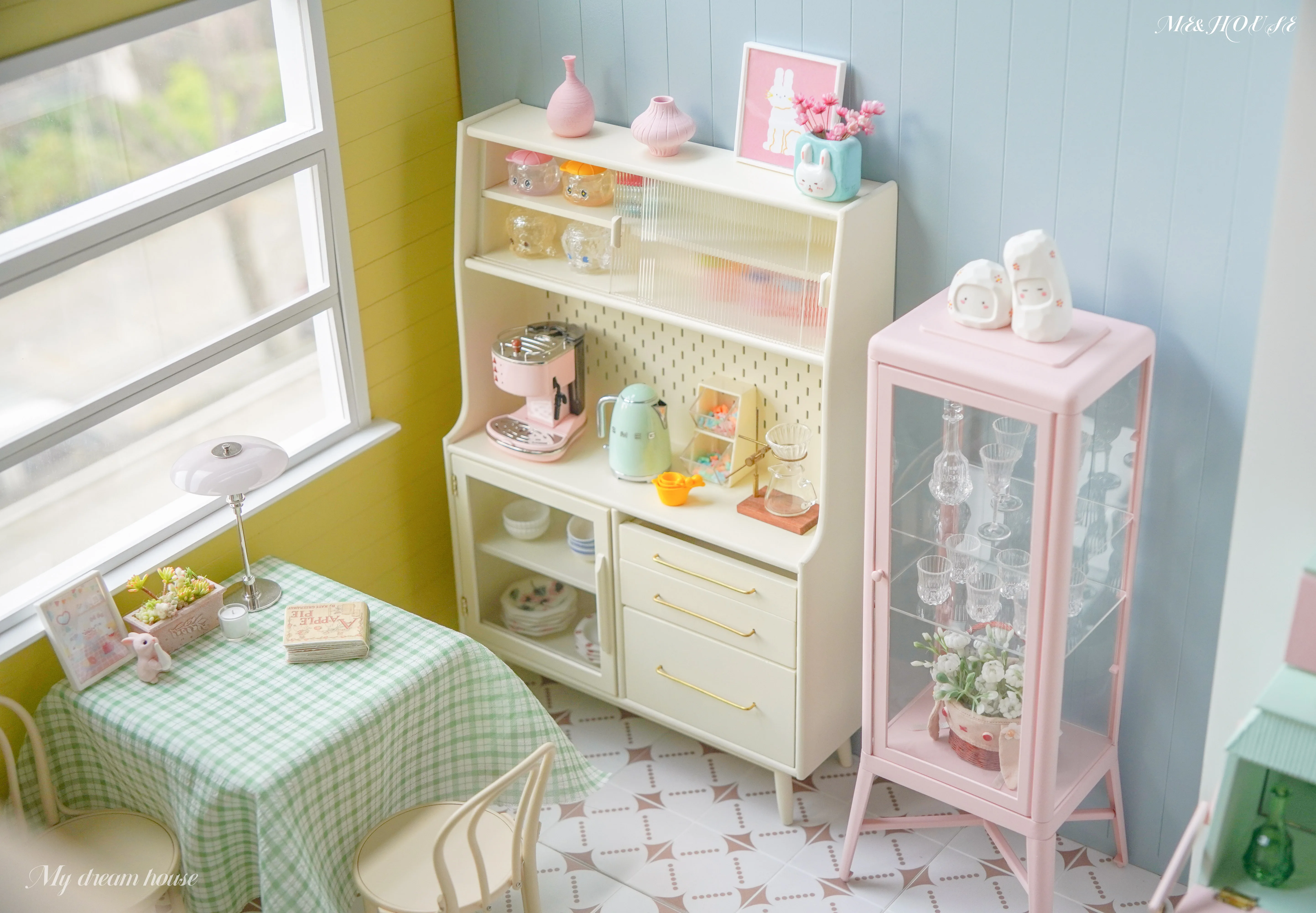 1/6 bjd ob11 miniature dollhouse furniture Mini model Red Cherry Narrow sideboard/Storage Cabinet 5