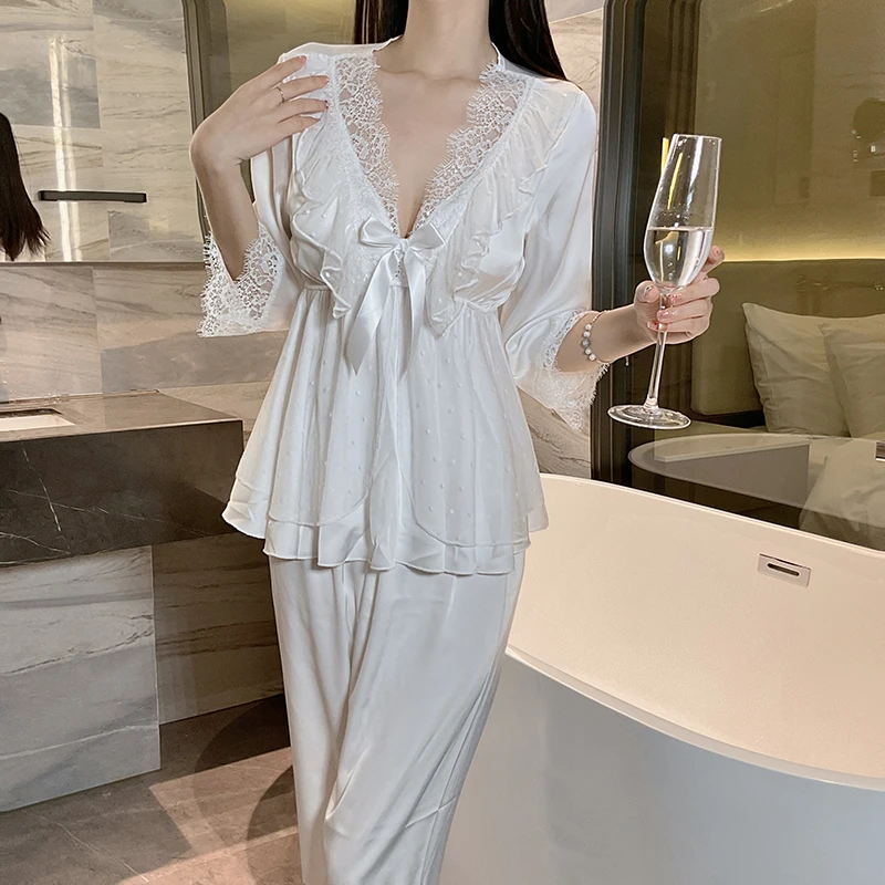 Women's lace lace satin home sleepwear set deep V sweet lace top pants two pieces of home clothes big size white black purple