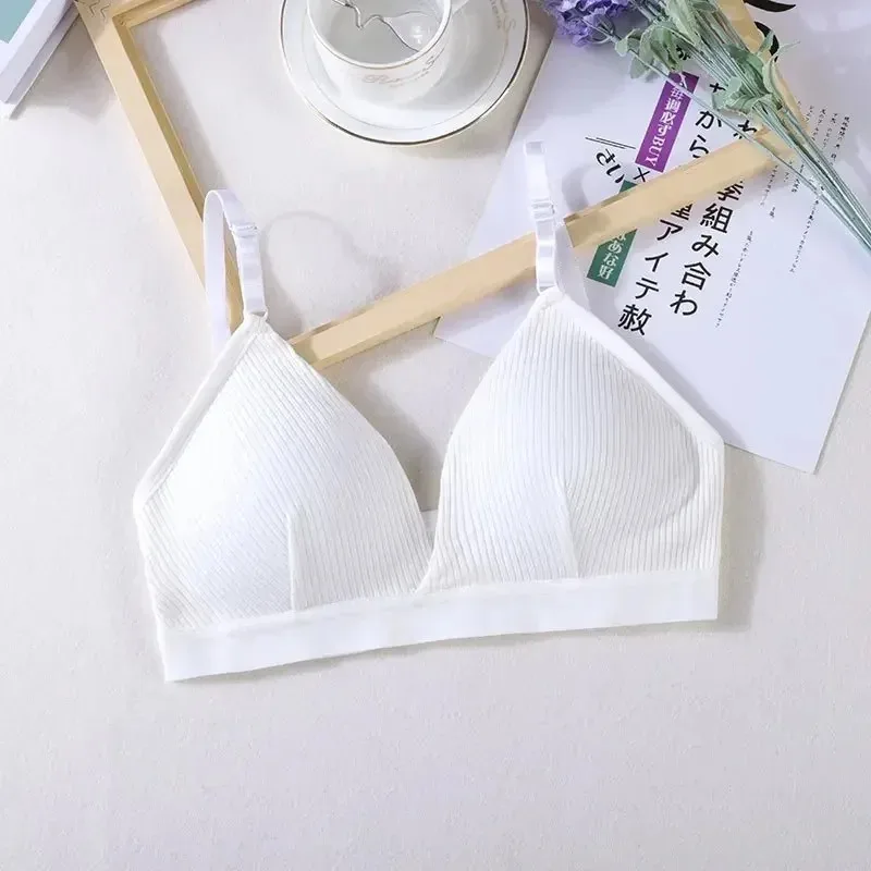 Women's Breathable Triangle Cup Sports Bra with Adjustable Straps