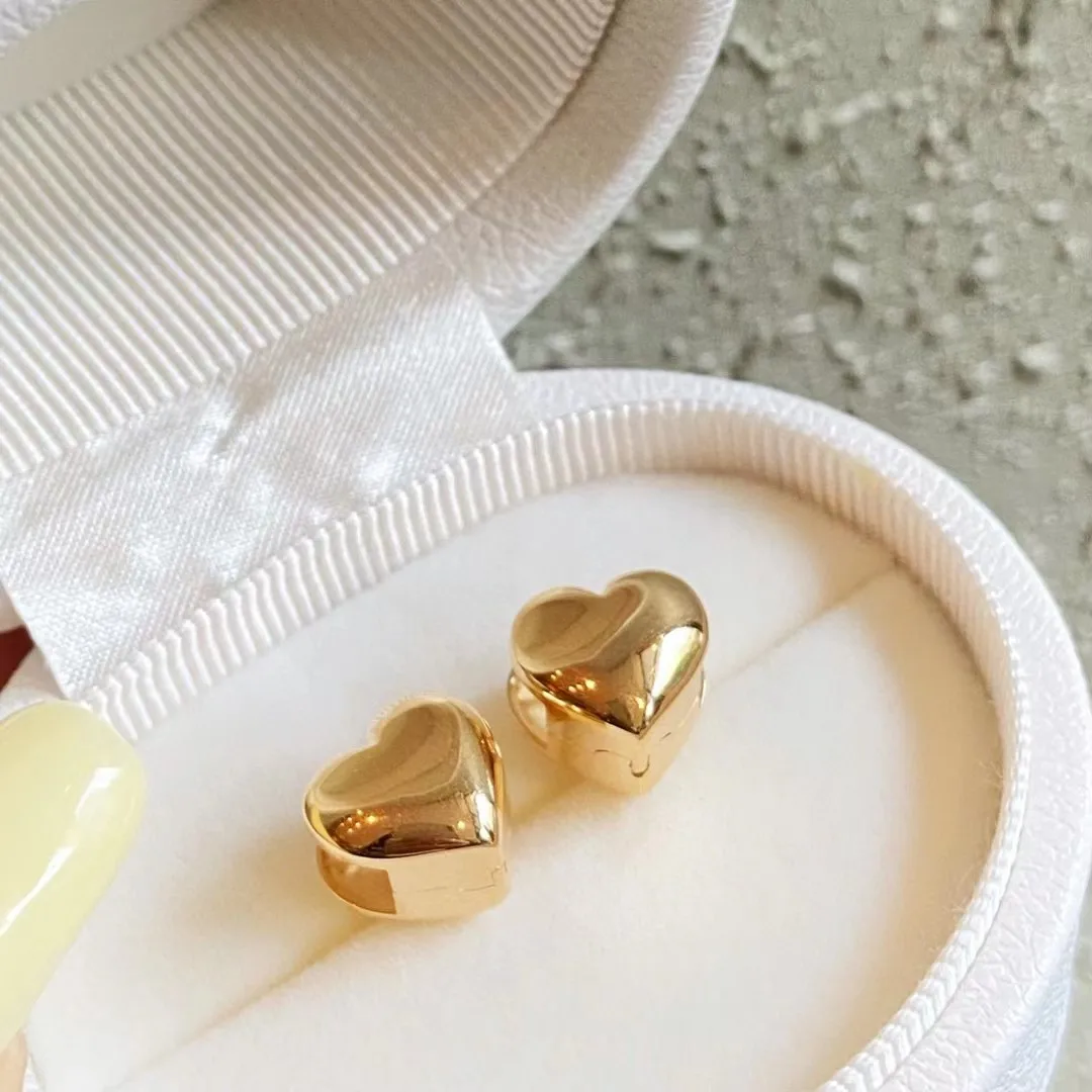 Designer Heart Earrings 18K Import Solid Yellow Gold (AU750)Women Simple Temperament Personality Fashion Fine Jewelry