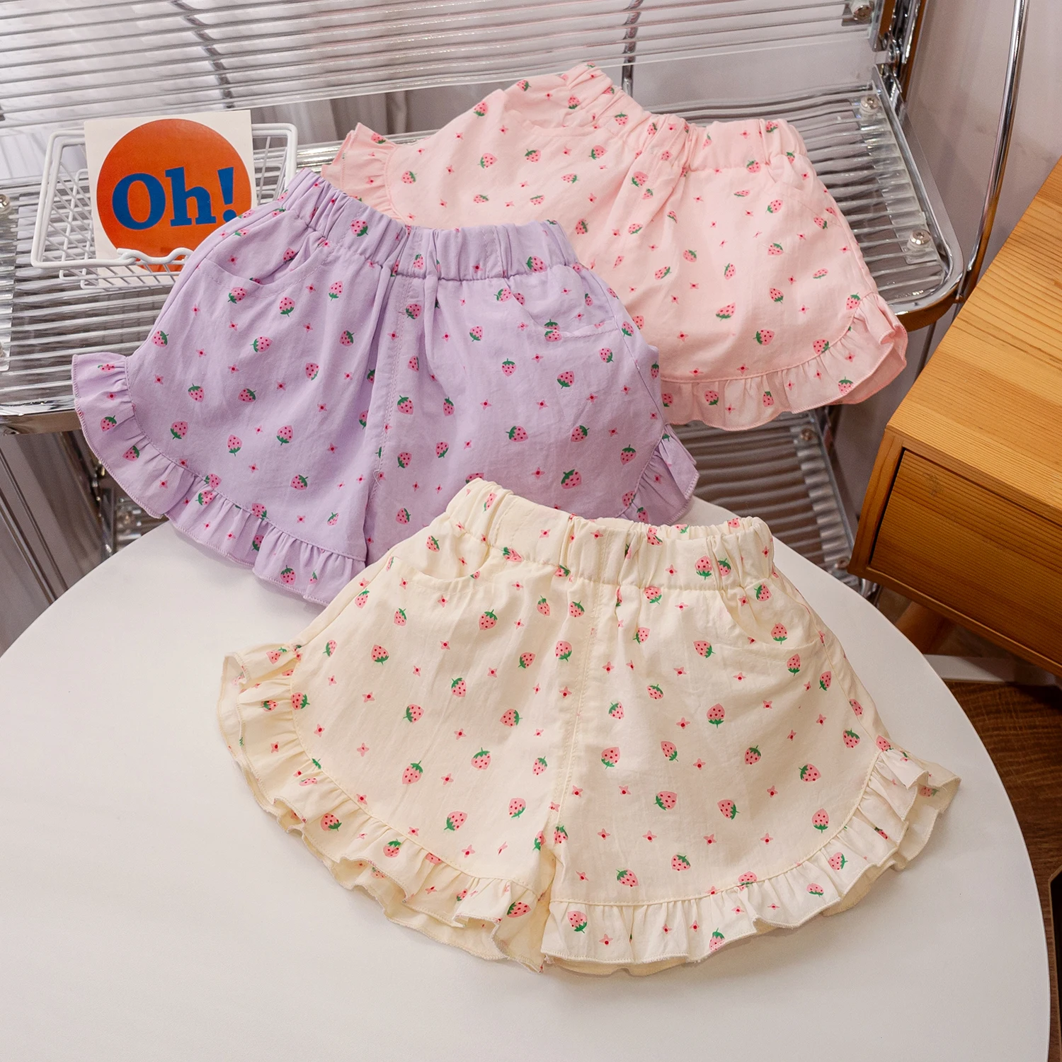 Cute Strawberry Printed Baby Girls Shorts Elastic Waist Loose Casual Ruffle Shorts Summer Toddler Girls Short Pants