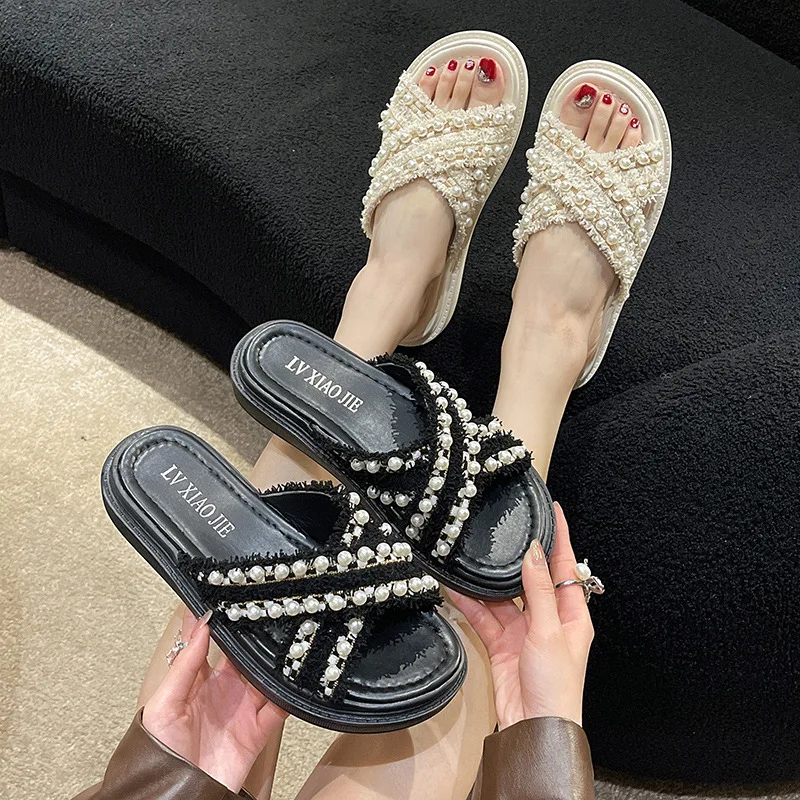 

Бежевые Босоножки на каблуке, туфли с перекрестной шнуровкой и бусинами для девочек, шлепанцы, роскошные сланцы, черные женские туфли на платформе, 2024