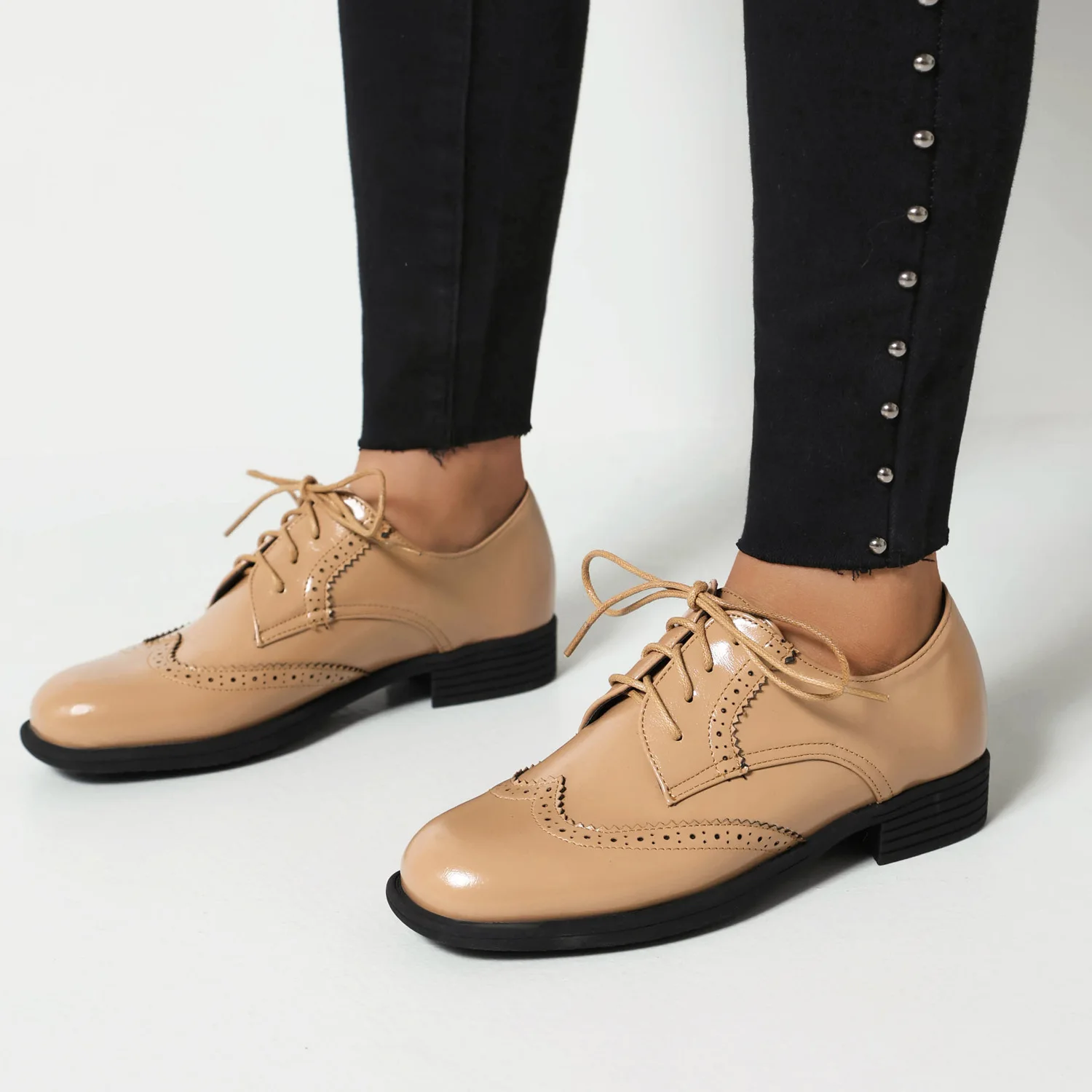 

Korean Shoes Large Size Women Square Toe Low Heels Casual Female Sneakers 2024 Cross Retro Big Size Solid Cross-tied Slip-On Flo