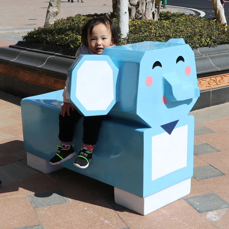 

Стул с мультяшными животными, дверь для детского сада, стекловолоконное украшение для торгового центра