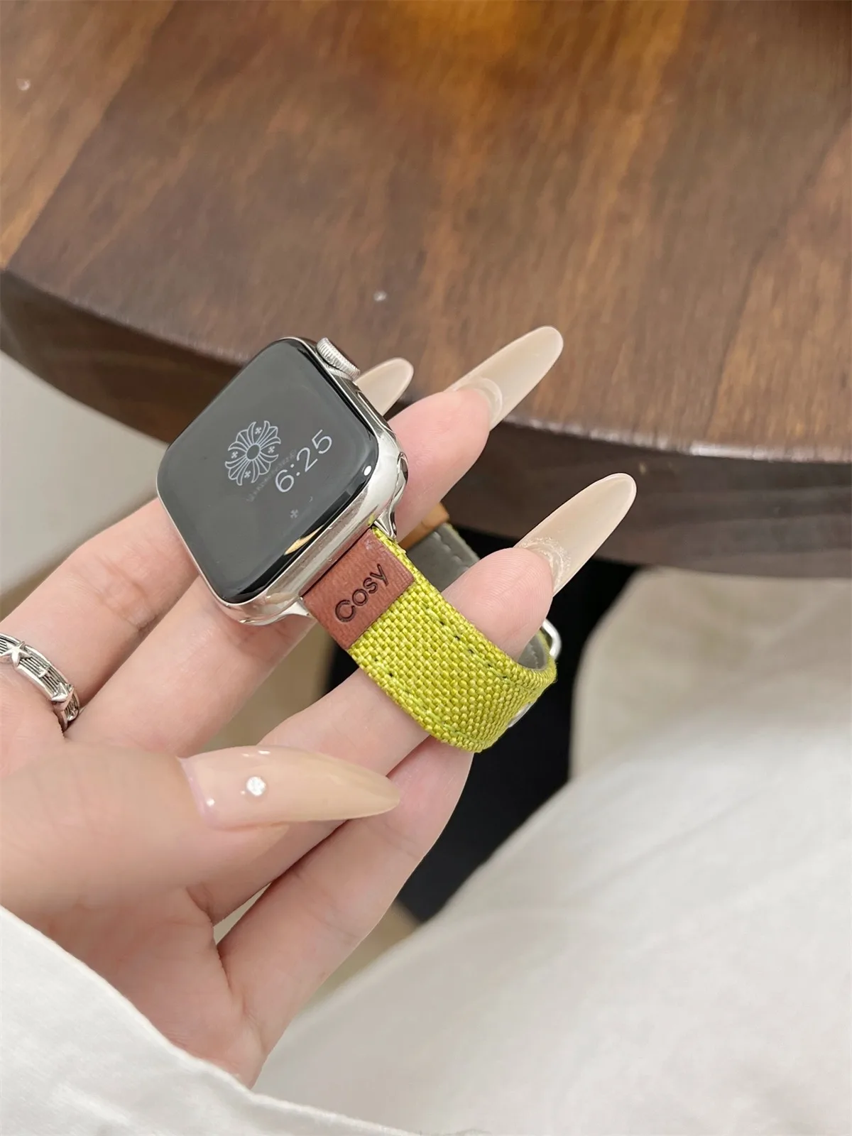 Watch Band For iWatch 42/44/45/46/49mm 38/40/41mm PU Leather Fashion Watch Strap For Watch Series Ultra2 Series 10/9/8/7/6/5/4/3/2/1_voghion.com