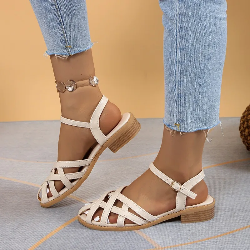 Classic Retro Women's Sandals Outdoor Leisure Hollow Buckle Designer Women's Shoes2024Summer Solid Color Gladiator Women's Shoes