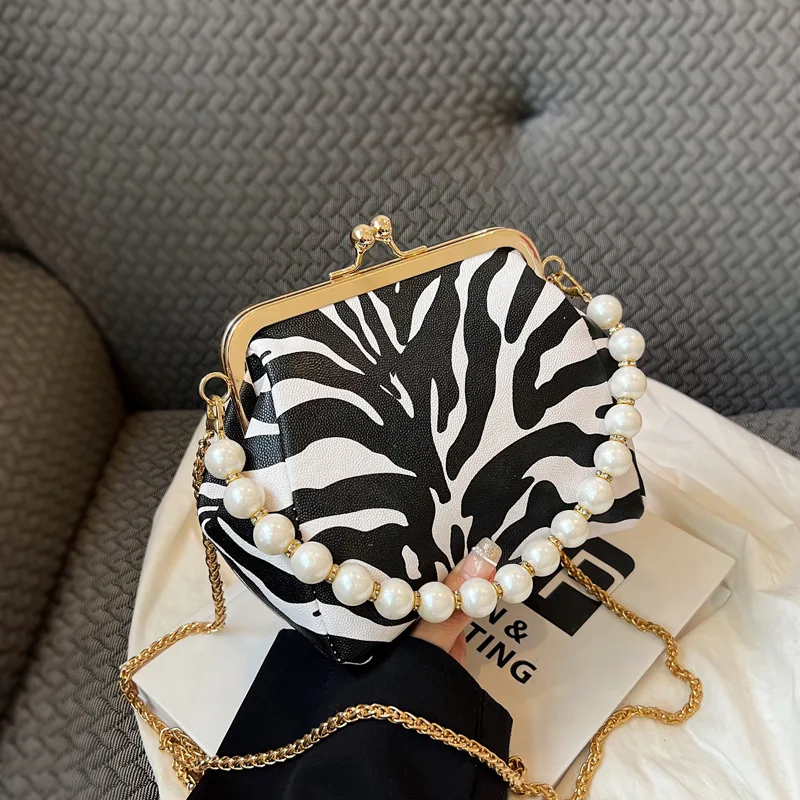 Popular Beaded Handheld Shell Shoulder Bag Autumn New Retro Texture Small Square Crossbody Bag Fashion Shoulder Crossbody Bag