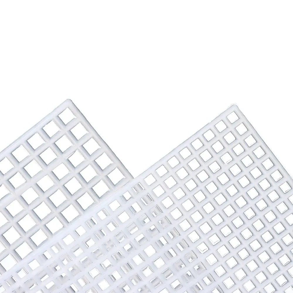 Plastic Mesh Cloth For Bag Rug Thread Hook Craft Supplies DIY Handcraft Latch Hook Bag Made Plastic Grid Hook Accessory 33*50CM