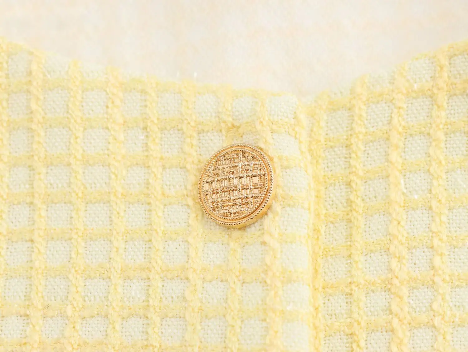 Abrigo de tweed a cuadros amarillo con cuello redondo para otoño, chaqueta corta vintage con bolsillos delanteros y botones dorados para mujer, chaqueta elegante