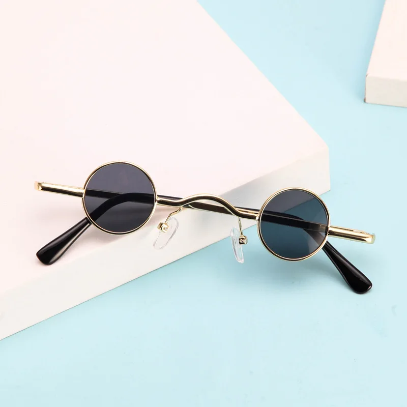 

Fashion Punk Small Round Sunglasses Woman Retro Brand Designer Sun Glasses Female Black Mirror Vintage Shades Oculos De Sol