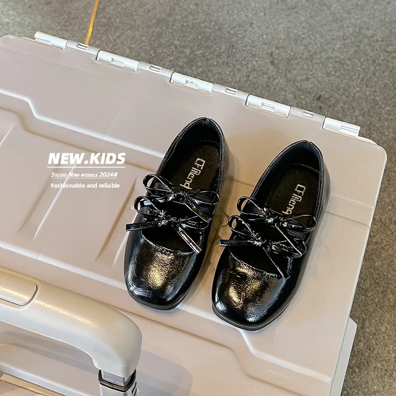 Children Leather Shoes for Girls Autumn New Fashion Princess Style Soft Bottom Sweet Bowtie Dancing Versatile Party Shoes