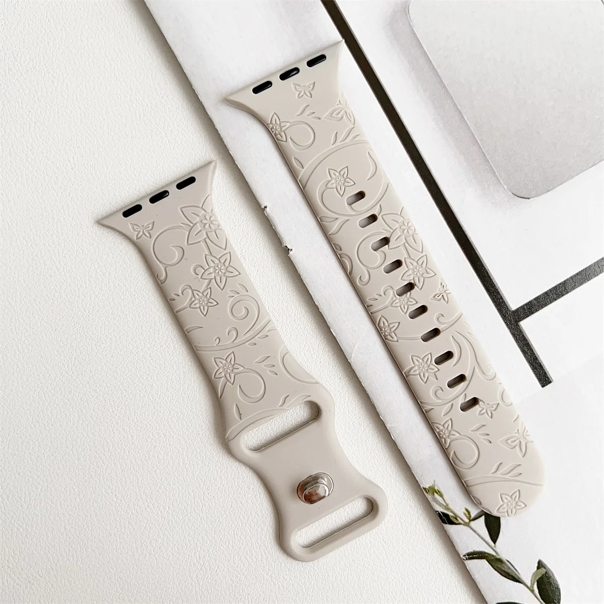 Watch Band For iWatch 42/44/45/49mm 38/40/41mm Silicone Fashion Watch Strap for Watch Series Ultra2 Se 9/8/7/6/5/4/3/2/1_voghion.com