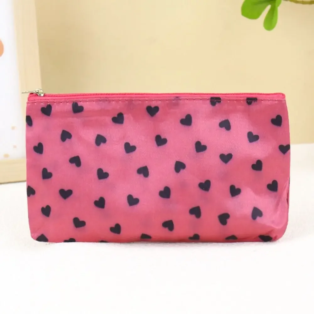 Kosmetiktasche mit Herzmuster, modisches Design, multifunktional, mit Reißverschluss, großes Fassungsvermögen, professionell_voghion.com