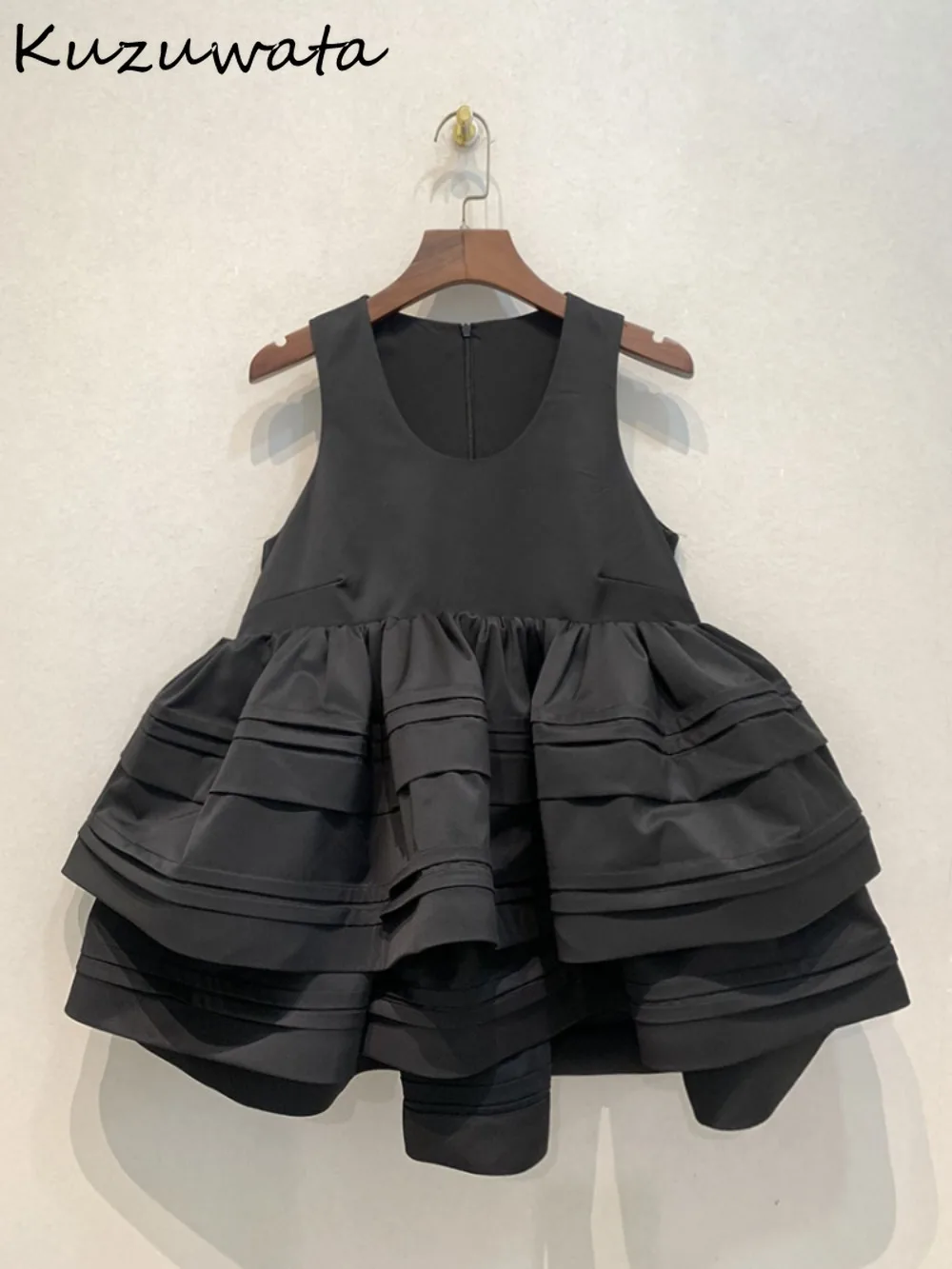 Kuzuwata Sweet French Style Literary Unique Mujer All-match Bud Cloud Hepburn Short Crop Top Japan Ruched Loose Ball Gown Shirt