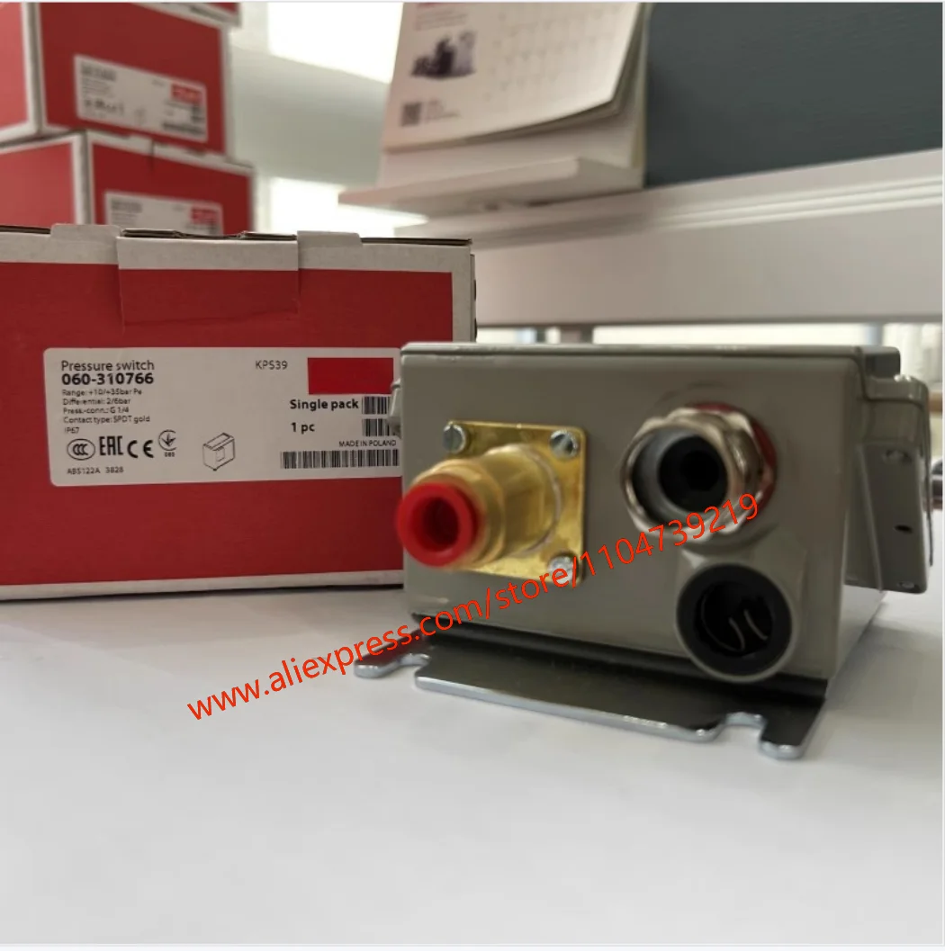Slide image eb1c106f69fe42b4b8253fda448fdd9f