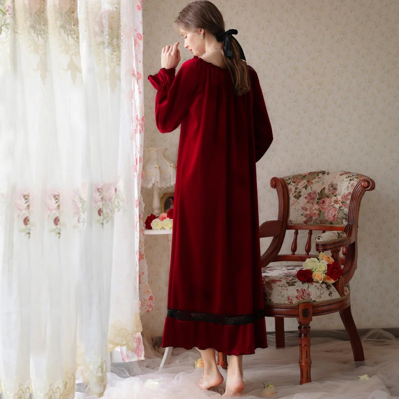 Winter Nightdress Women Gold Velvet Fleece Long Sleeve Elegant Sleepwear Nightgown Sleepshirt Womens Vintage Nightwear Homewear