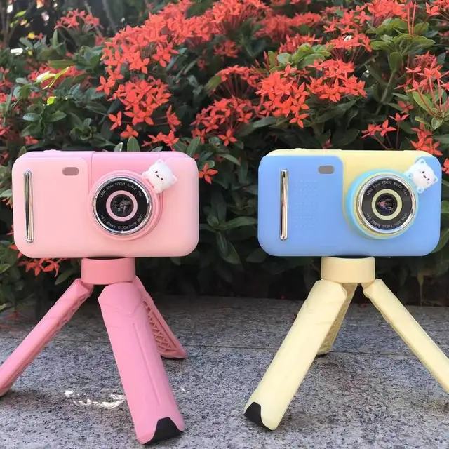 Kids 180° Rotating Lens Camera | 2.4" HD Screen Mini Digital Cam with 16 Filters for Students & Toddlers