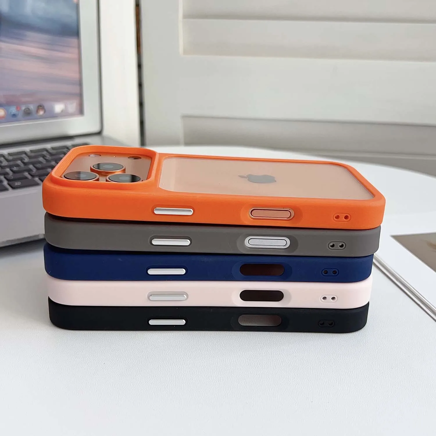 Transparent Skin Feel Shock Resistant Phone Case with TPU Border and Hardware Buttons