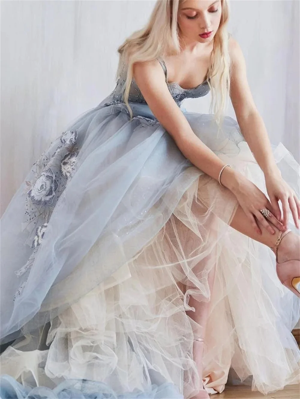 Рисунок 3 - Женское платье подружки невесты It's yiiya