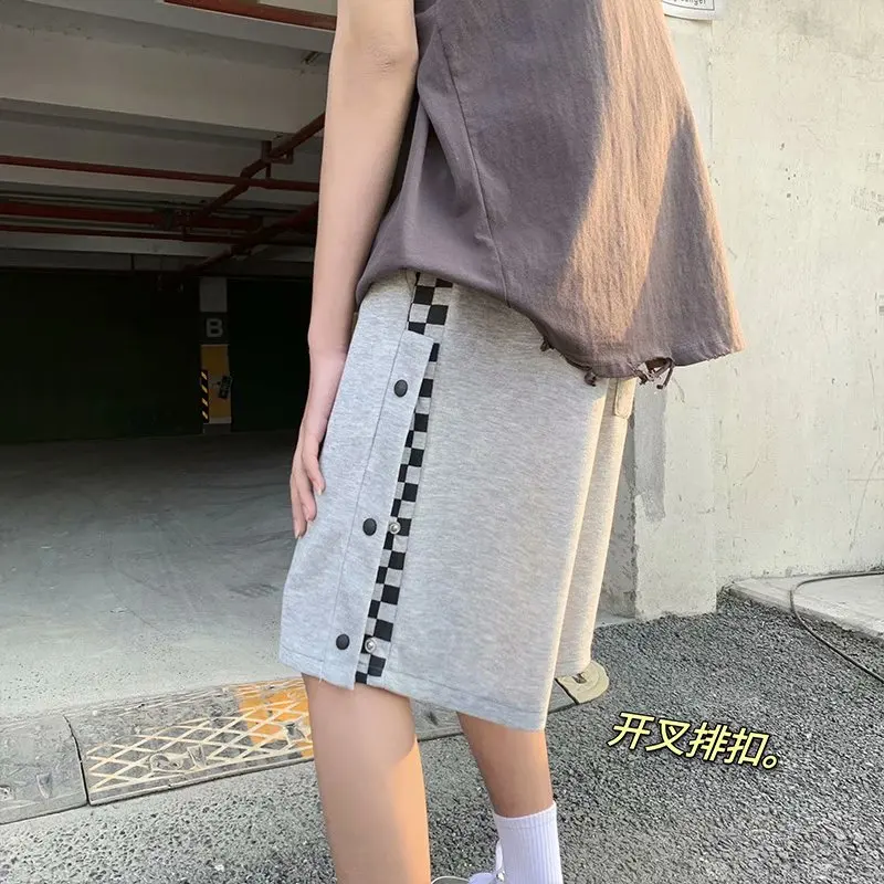 Men Design Mosaic Plaid Split Single-breasted Shorts Ins Ulzzang White Fashion Big Loose Shorts Distinct Unique Pockets Shorts
