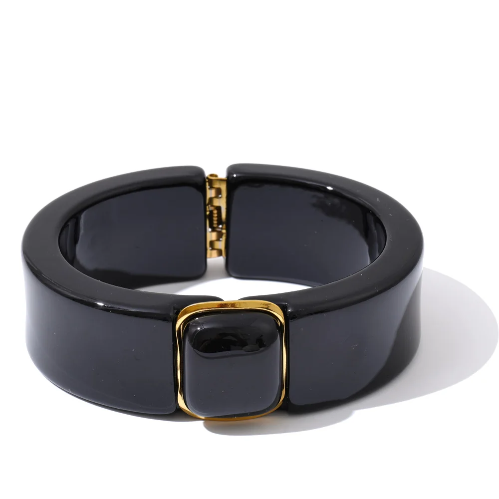 YH7606A Black