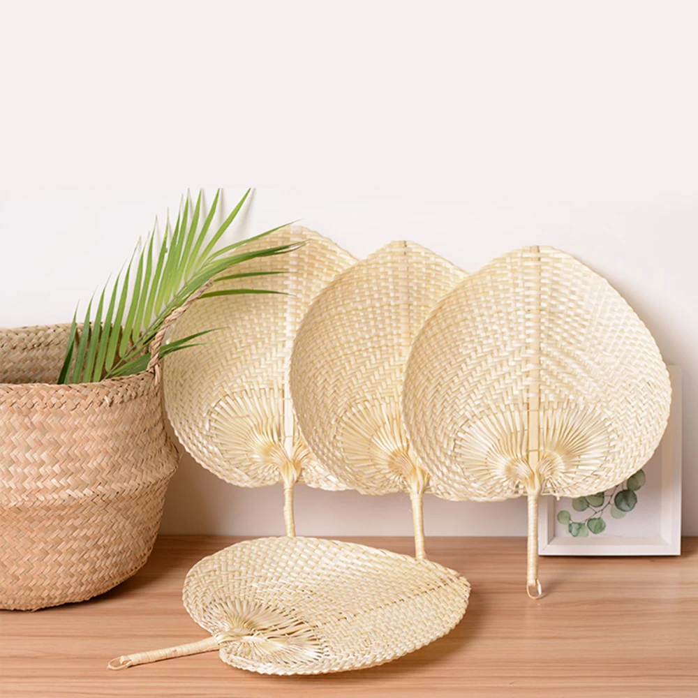 1Pc Creative Handmade Peach Shaped Bamboo Weaving Hand Fans With Handle