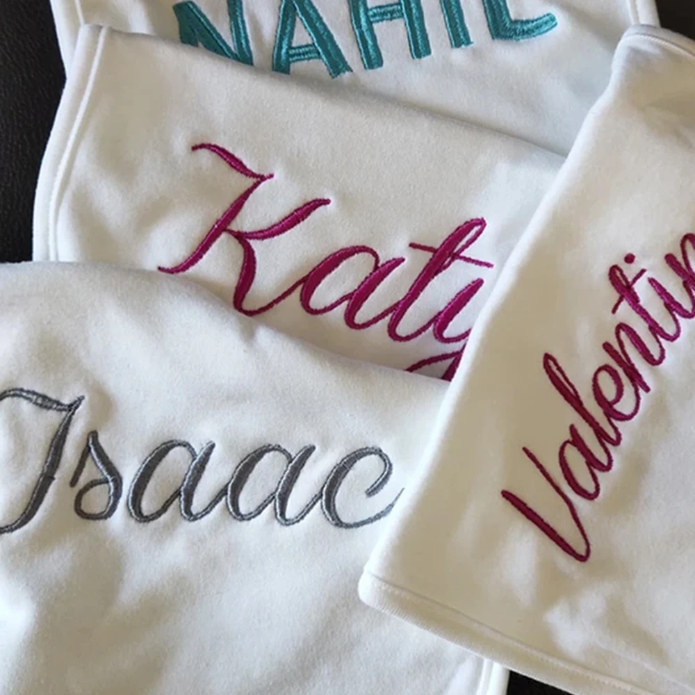 Cotton Embroidery Name Baby Bibs Personalized Babe Feeding Accessory Bib Infant Baby Shower Gifts Burp Cloths White Kids Bib