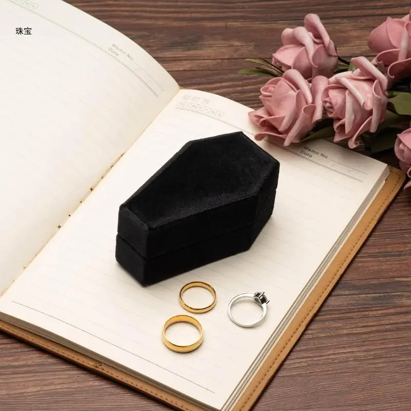 X5QE Schwarzer Samt-Sarg-Ring-Box-Schmuck-Display-Halter-Anhänger-Halsketten-Geschenkbox