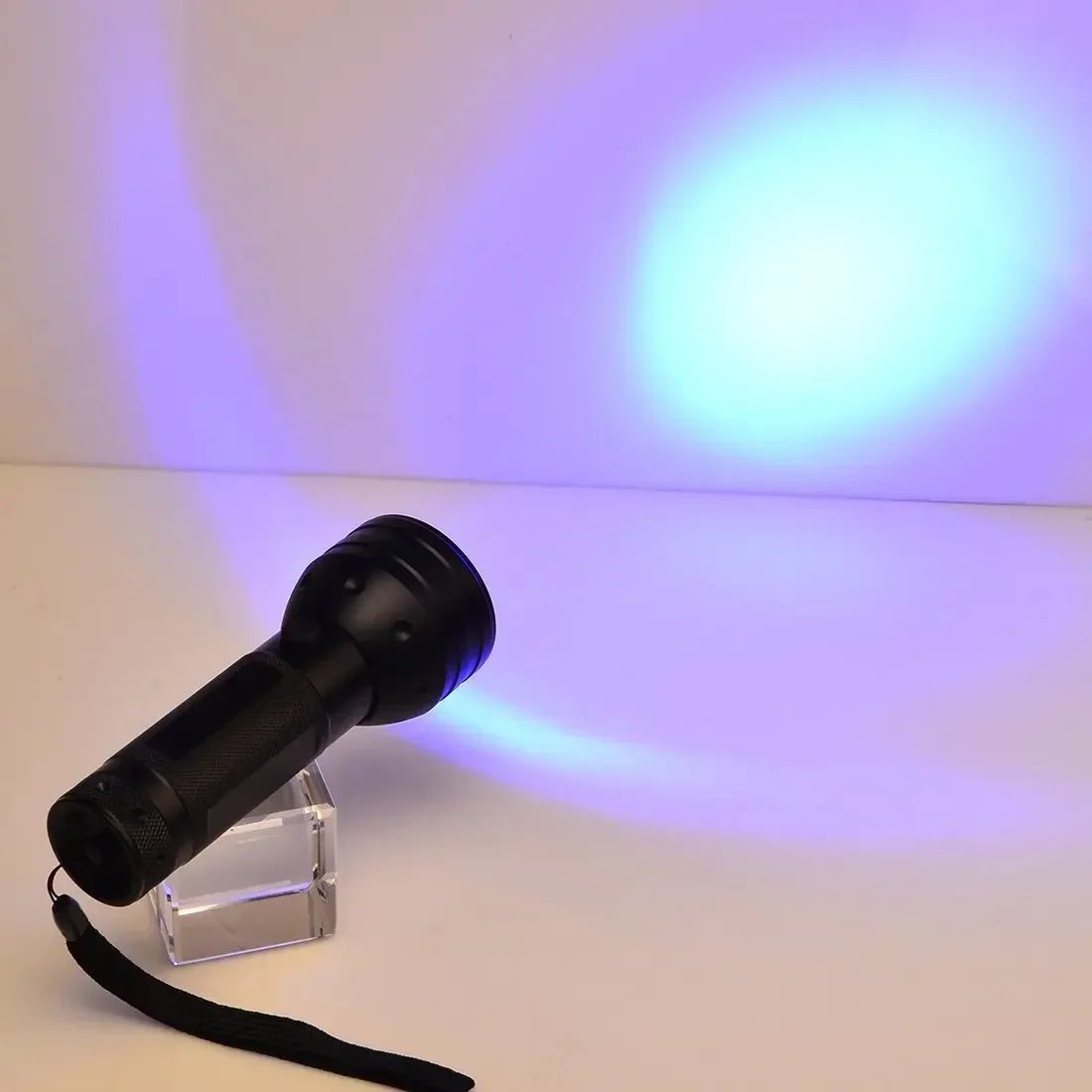 395nm UV Flashlight Blacklight 51LED UV Light Ultraviolet Flashlight for Pet Urine Detection Resin Curing fluorescent Check Lamp uv flashlight portable flashlight