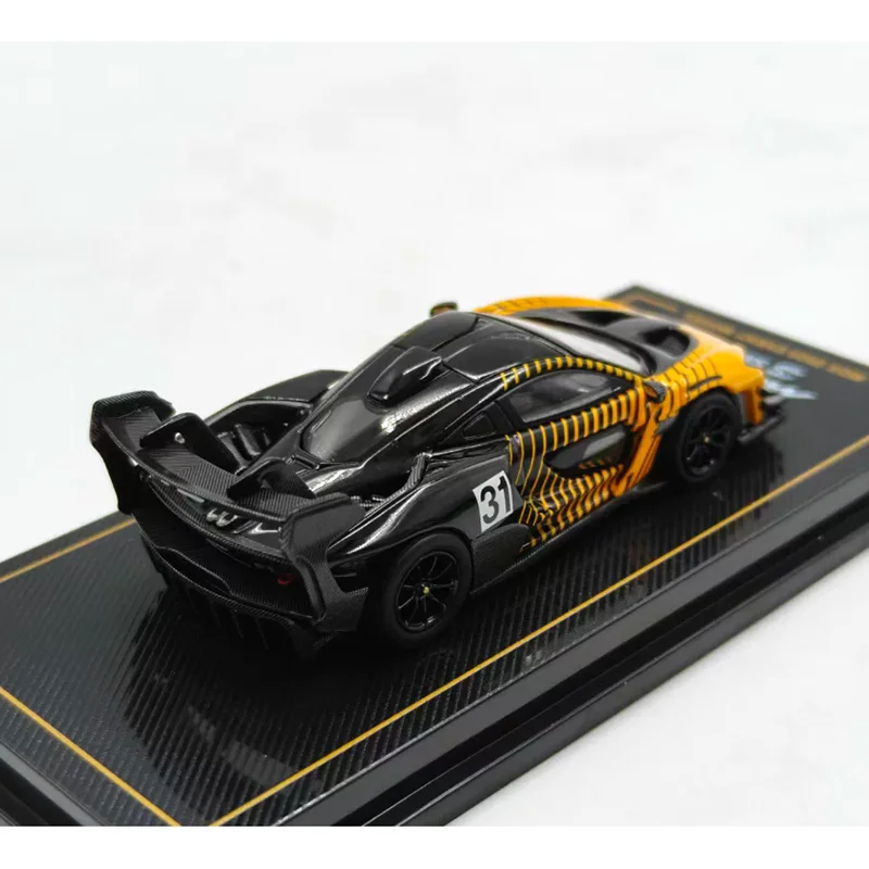 CM 모델 1/64 스케일 맥라렌 세나 GTR 합금 자동차 모형 컬렉션 장 장난감..