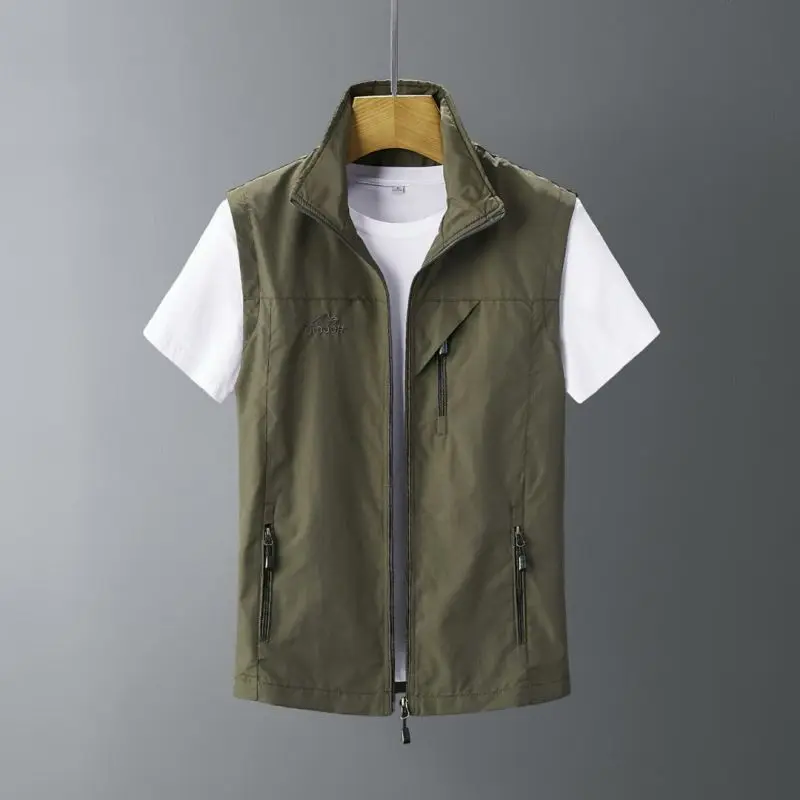 Chaleco de caza para hombres, novedad de primavera y otoño de 2024, chaqueta de malla para fotografía con múltiples bolsillos para pesca y cuello en V, Logo bordado, chaqueta de malla alta