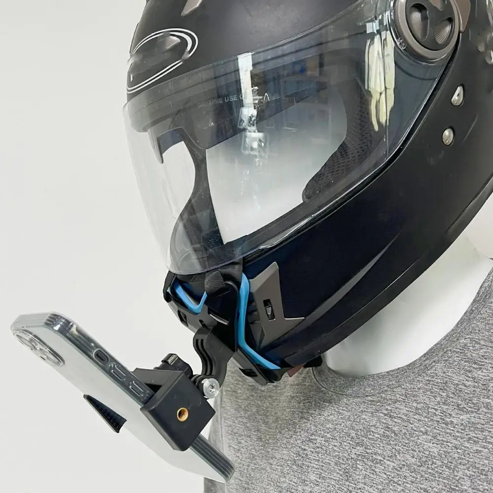 Support mentonnière pour caméra d'action 360° utilisé sur un casque de vélo, angle de vue large