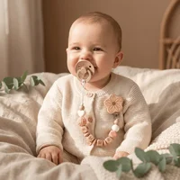 Attache-tétine personnalisée 2026 avec nom sur mesure, chaîne en bois, support de sucette en silicone sans BPA, cadeau de naissance 2