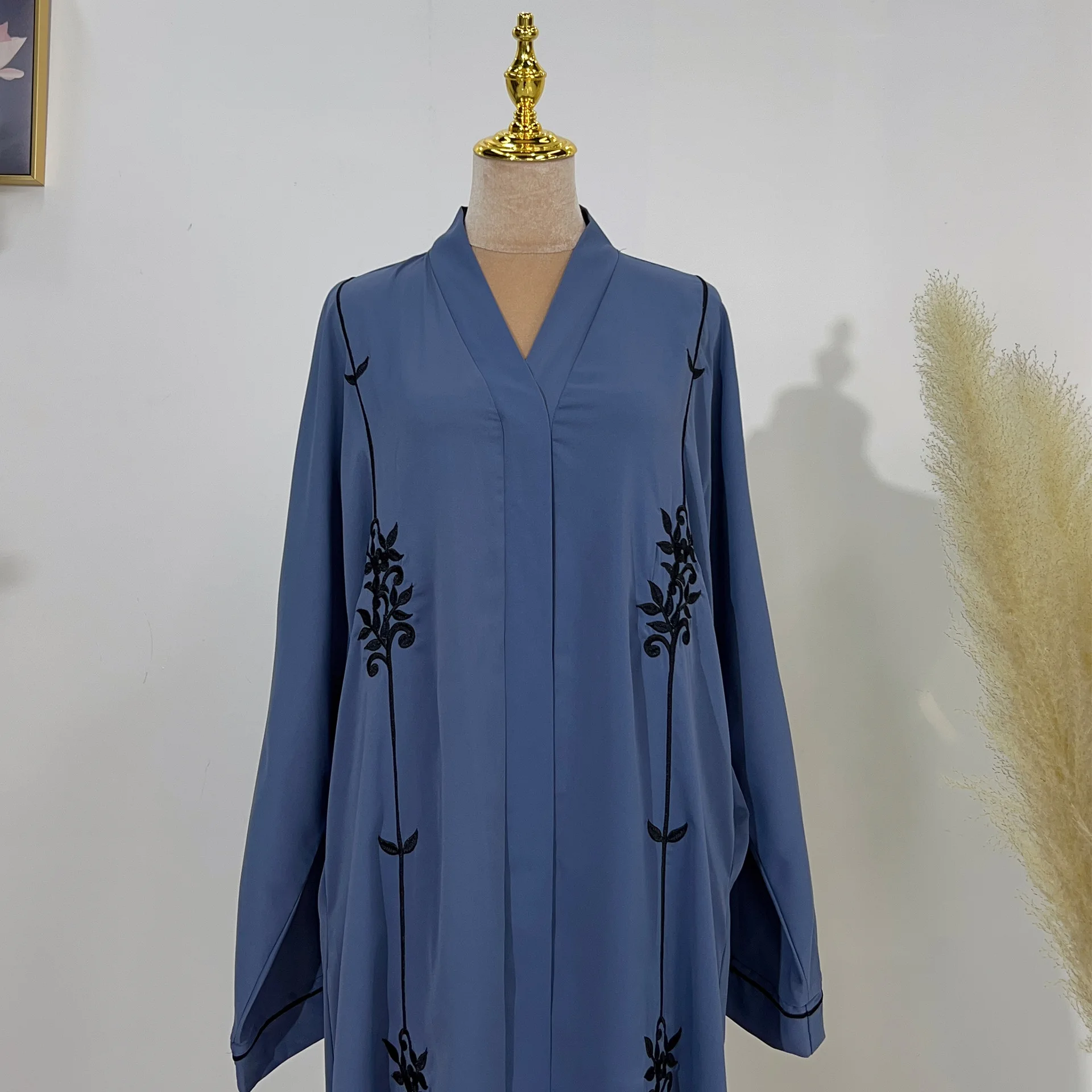 Muslim Abayas for Women Dubai Turkey Snap-fastener Front Black Embroidery Islamic Clothing Kimono Ramadan Eid Kaftan Hijabi