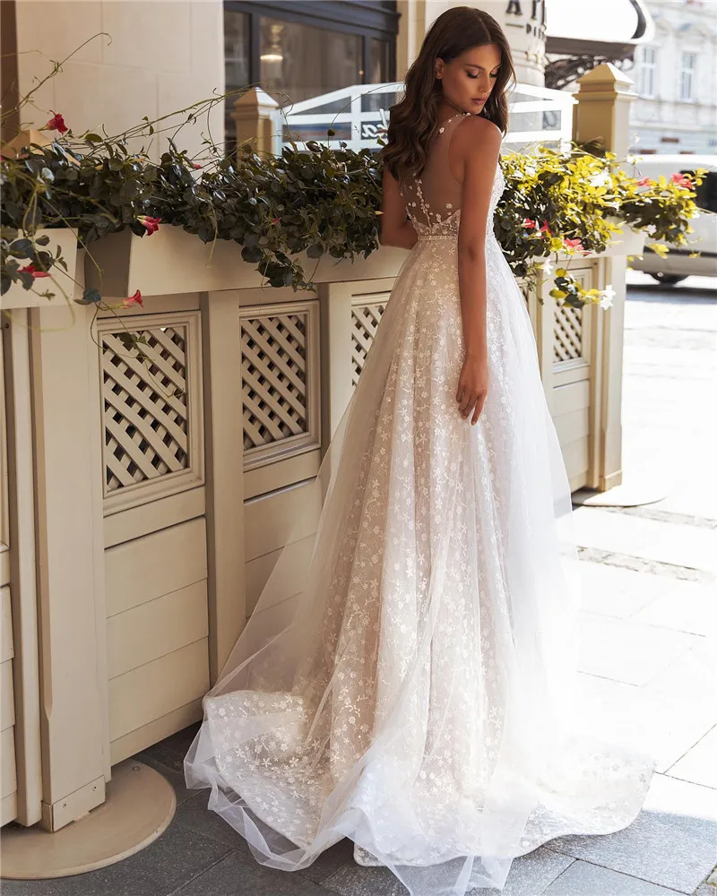 Elegant A Line Lace Beach Wedding Dress | Sleeveless Backless
