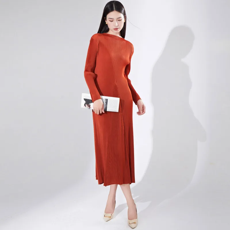 

COZOK 2024 Autumn Trendy Long Sleeve Pleated Dress Elegant A-line Solid Color Mid-Calf O-Neck Dresses Slim Female WT335