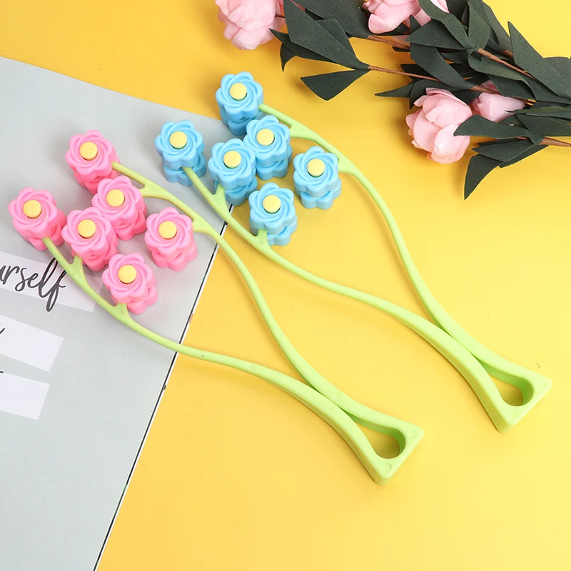 Portable Flower-Shaped Anti-Wrinkle Facial Massager Roller for Relaxation and Slimming