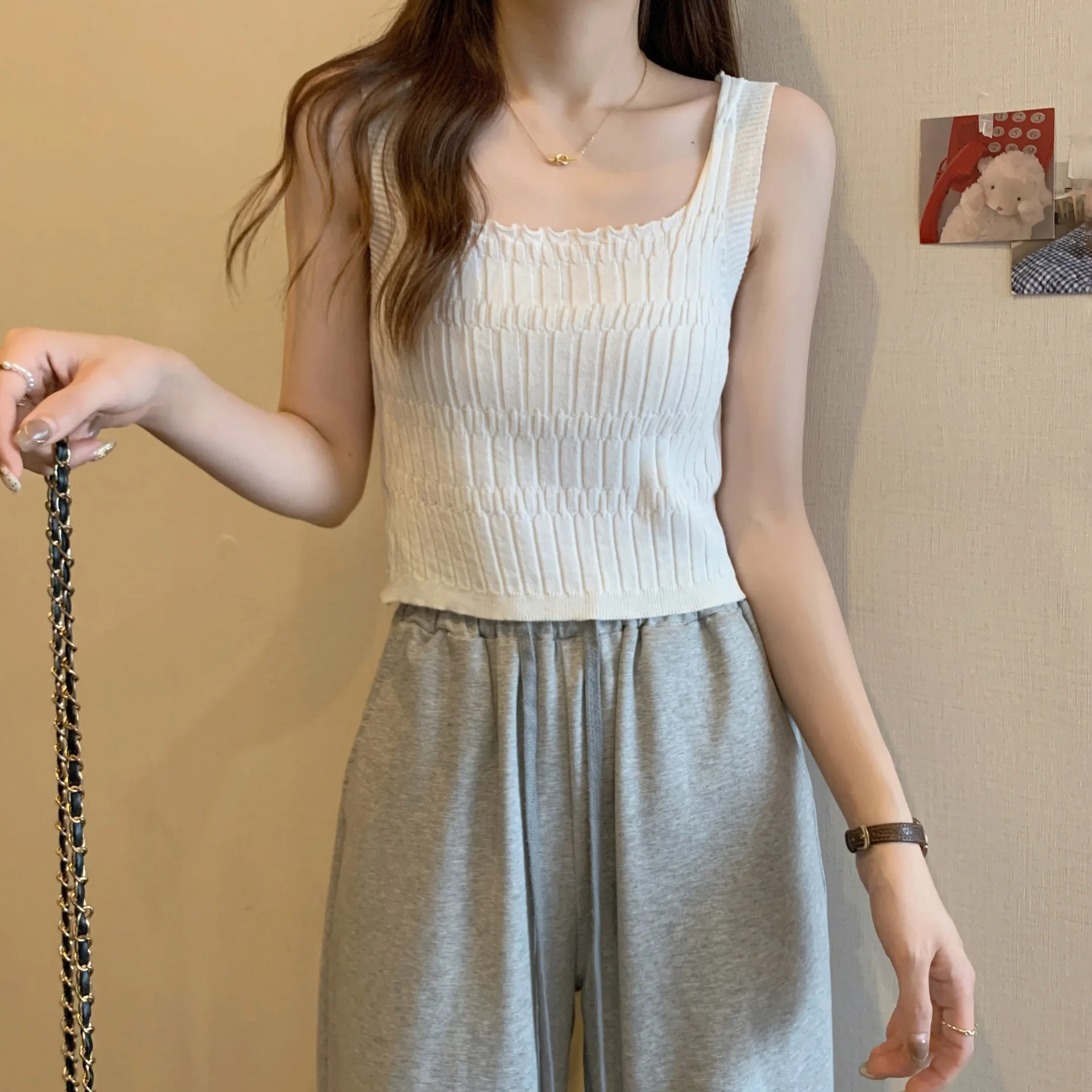 Women Sleeveless Cropped Tank Tops