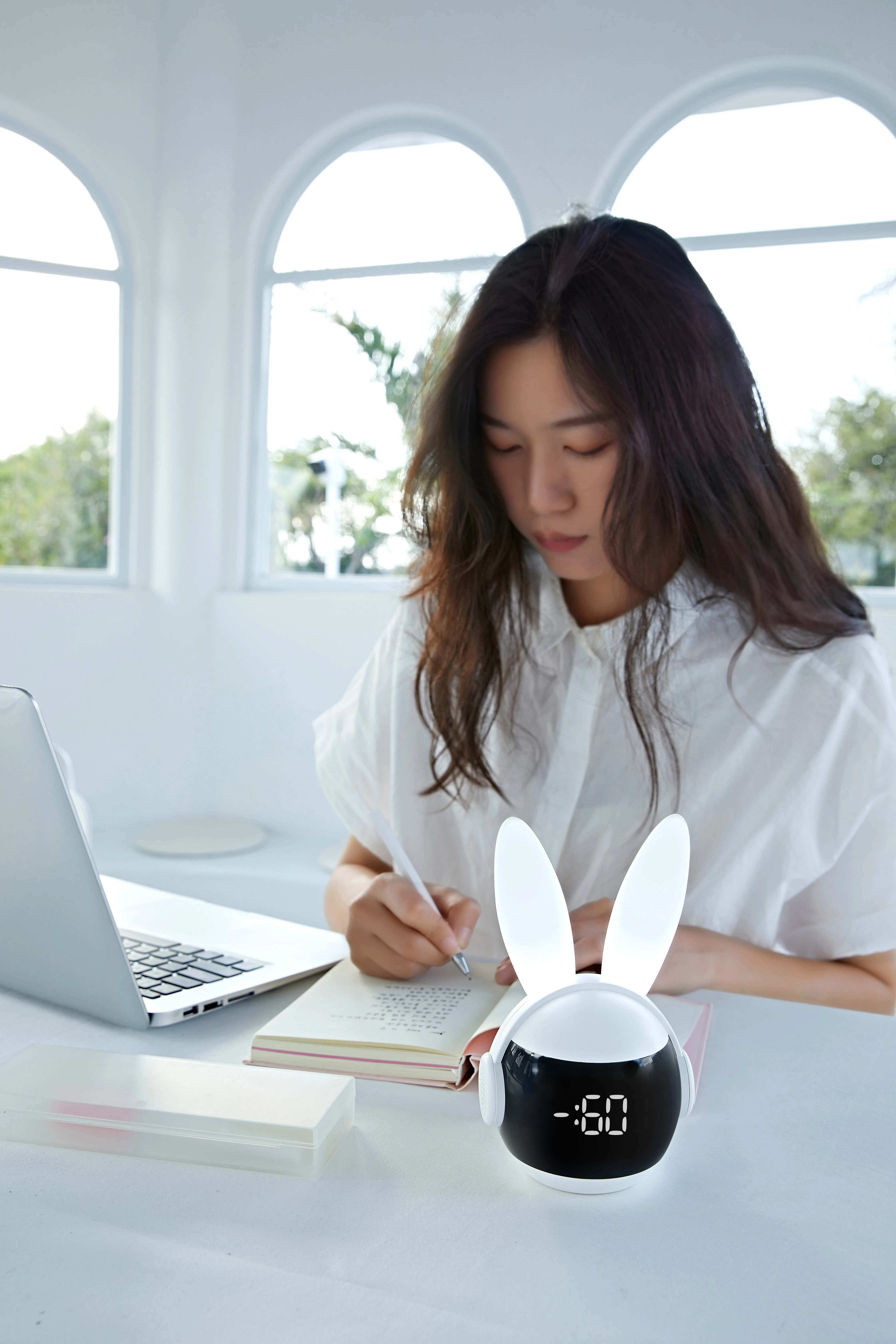 Kids Alarm Clock For Kids, Bunny Alarm Clocks For Girls Boys, Pink Kid Alarm Clock With Ringtones &Amp; Night Light Rechargeable Snoozing