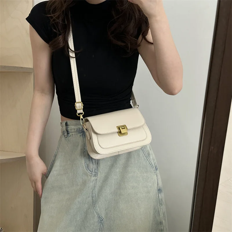 Elegant Crossbody Bag - Stylish PU Leather Small Square Shoulder Purse
