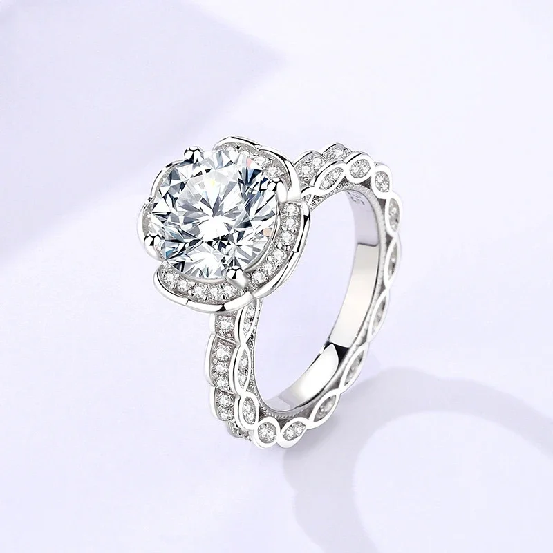 

s925 Sterling silver Sunflower Moissanite Ring Ladies Fashion Light Luxury Ring ladies engagement party gift