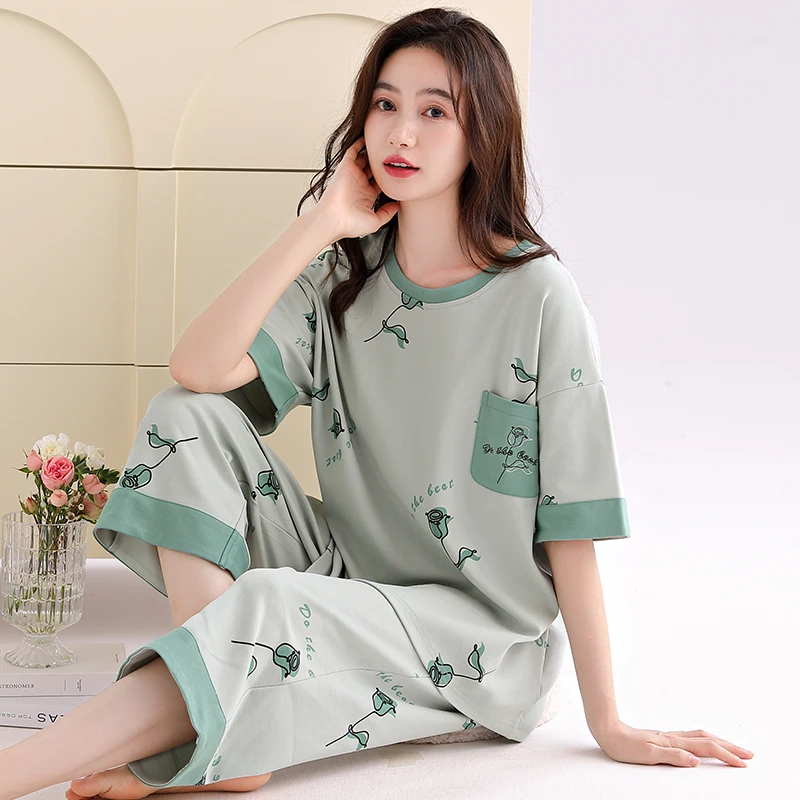 

Новейший Летний пижамный комплект, женская одежда для сна из 100% хлопка, женский короткий топ и брюки до щиколотки, пижама с цветочным принтом