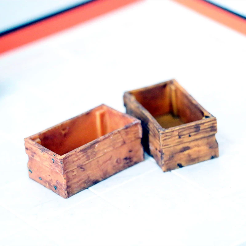 Miniature Dollhouse Storage Box and Decorative Frame Accessories