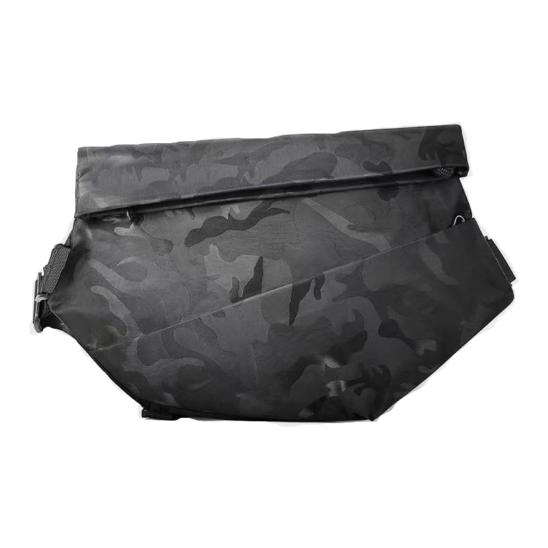 Рисунок 3 - Мужская сумка через плечо 2023