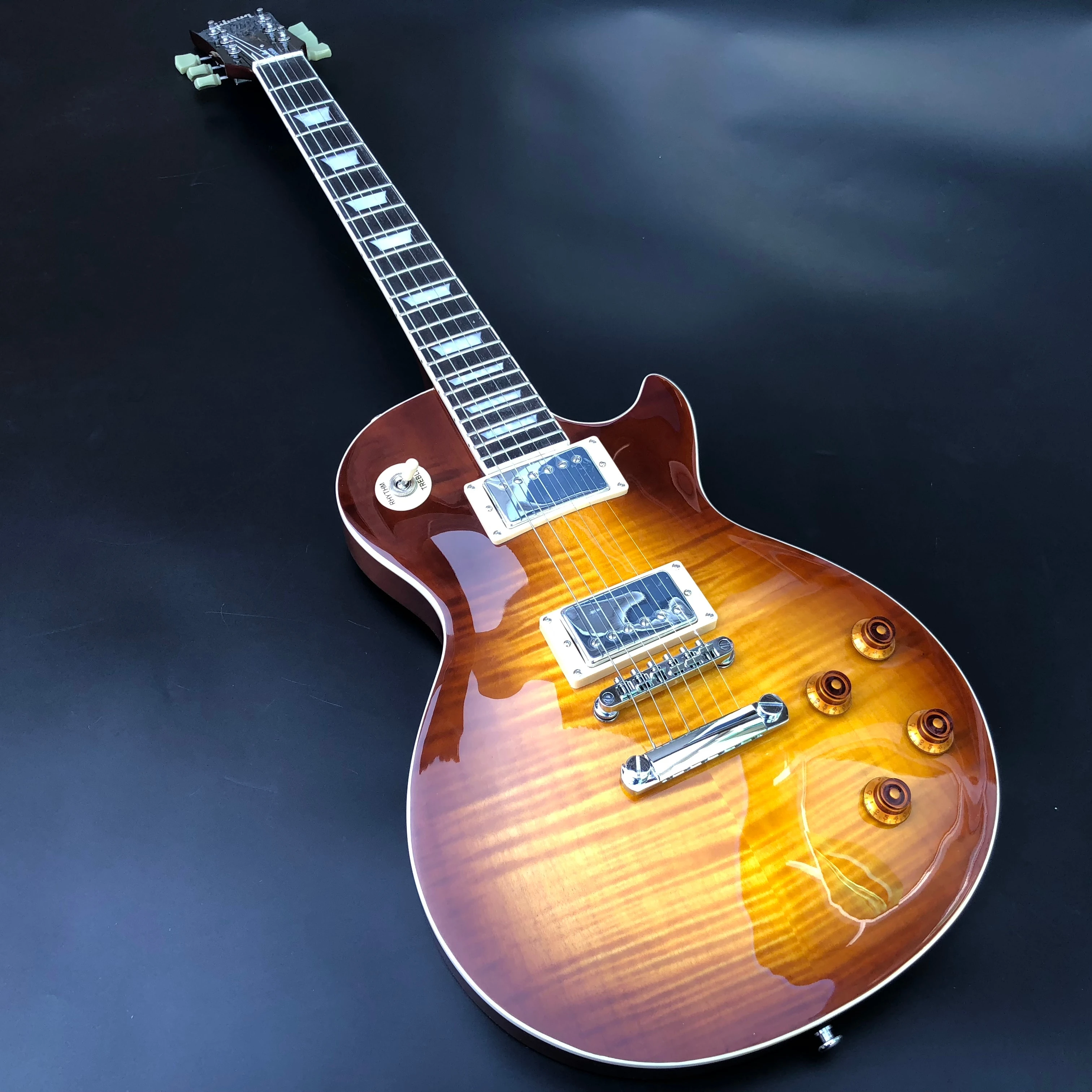 High Quality Les Standard Electric Guitar Mahogany Body Rosewood