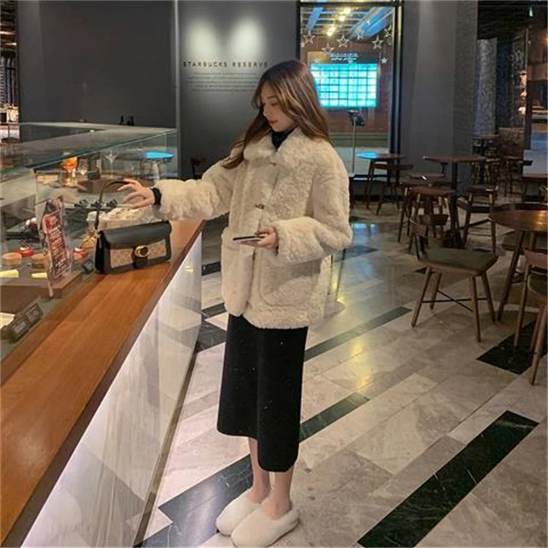 2023 New Korean Fashion Faux Fur Winter Jacket Women Imitation Rabbit Fur Casual Coat Loose Casual Lamb Fleece Coat