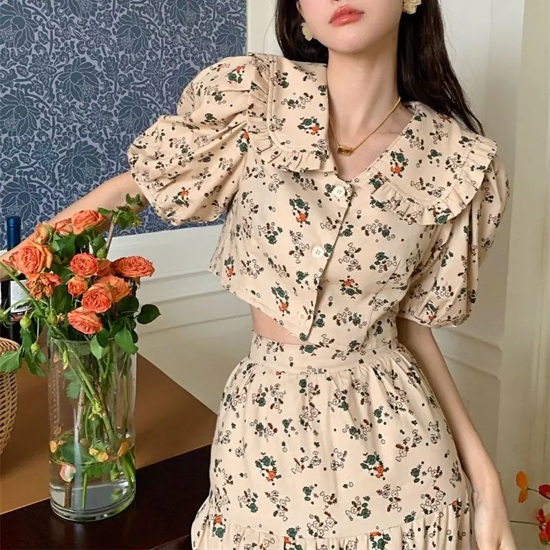 Korean girl summer new cute and gentle bubble sleeve short floral shirt high waisted A-line skirt two-piece set for women