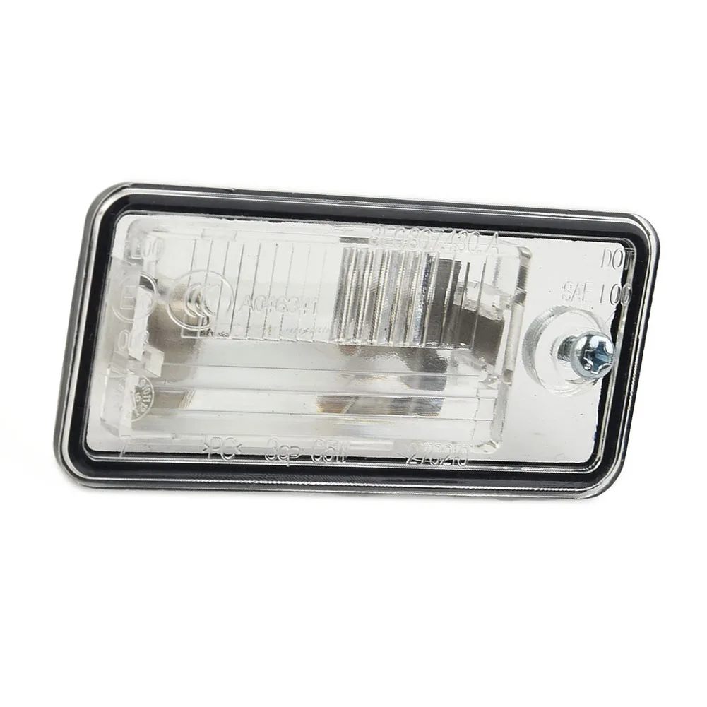 2pcs 7x3.2x2.7cm Left Right Number License Plate Light For-Audi A3 S3 A4 S4 A6 S6 A8 Auto Lamp Clear 8E0 807 430A 8E0 807 430B